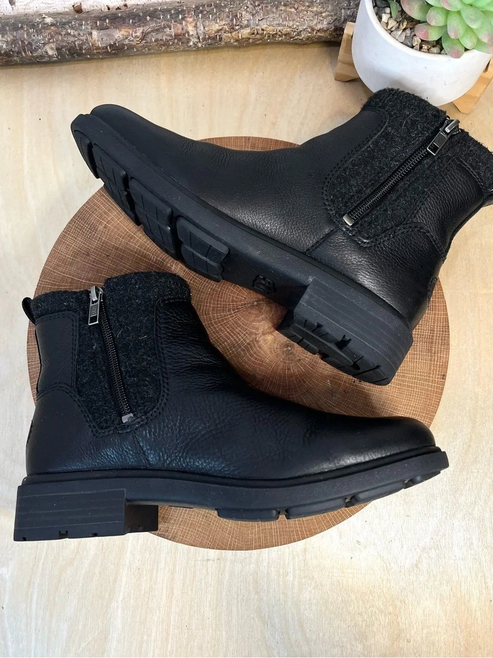 UGG Women's Harrison Moto boots in black leather size 7
